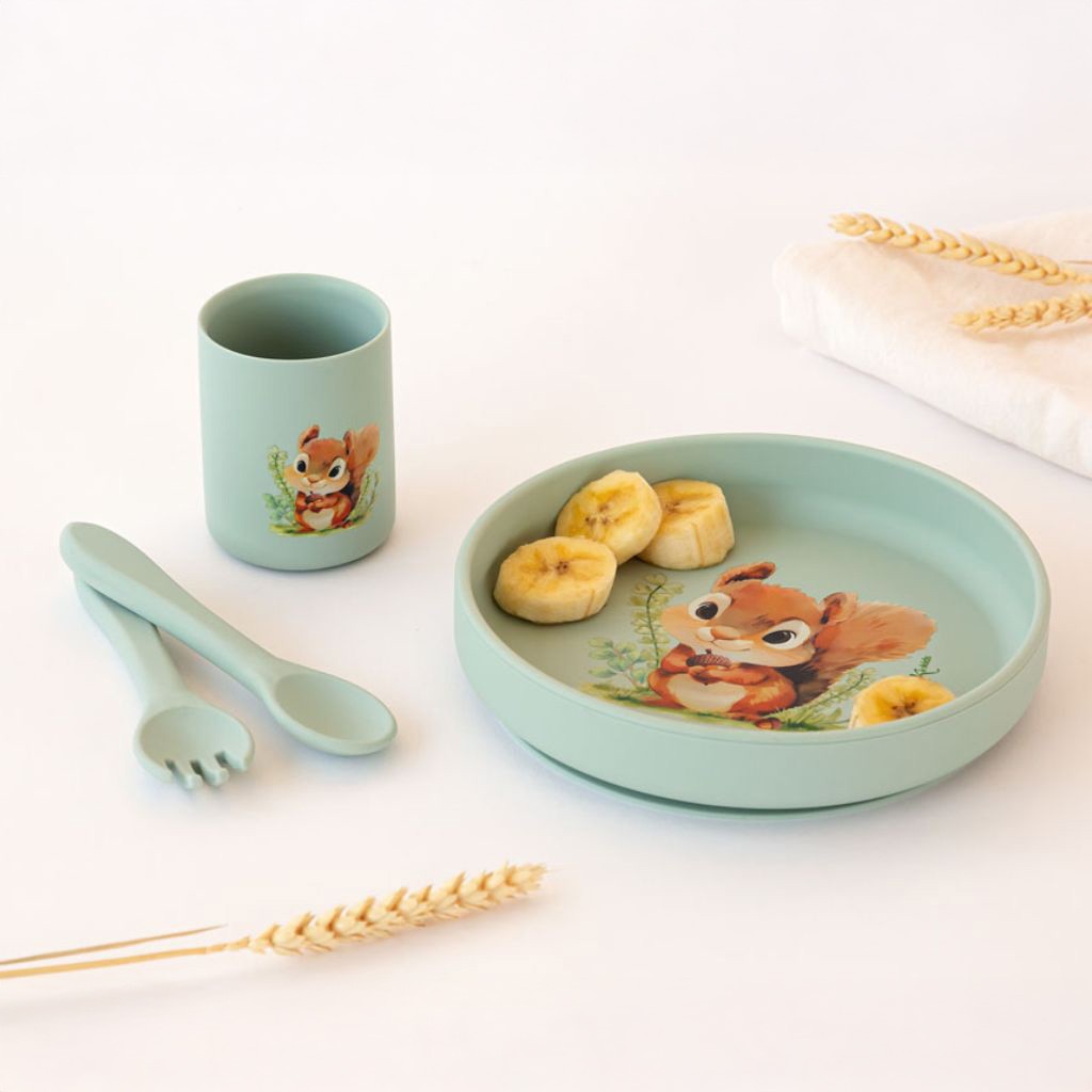 Vajilla bebe silicona 4 piezas ardilla salvia 