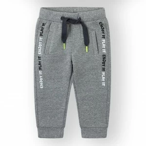 Chandall bebe con sudadera y pantalon Jogger