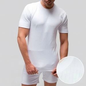 Camiseta&nbsp;canal&eacute; cuello caja afelpada manga corta