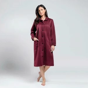 Bata cl&aacute;sica mujer larga abotonada acolchada