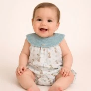 Pelele beb&eacute; estampado cuello punto