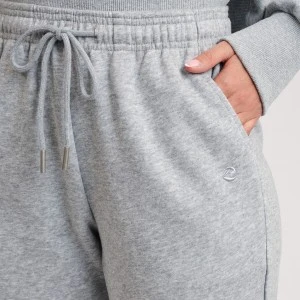 Pantal&oacute;n deportivo mujer estilo casual