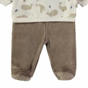 Pijama tundosado beb&eacute; estampado ballenas