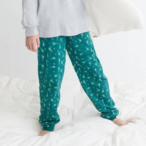 Pijama largo ni&ntilde;o estampado tenis