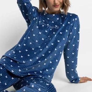 Pijama terciopelo mujer estampado corazones