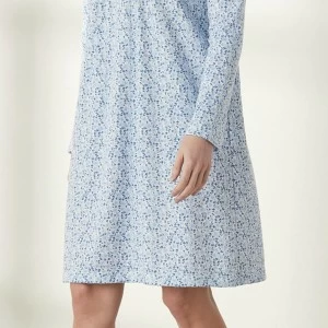 Camis&oacute;n mujer estampado flores celeste