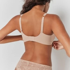 Sujetador top push-up seamless con foam extraible 