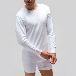 Camiseta canal&eacute; cuello caja afelpada manga larga
