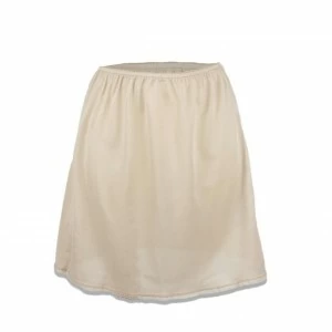 Combinacion falda lisa corta
