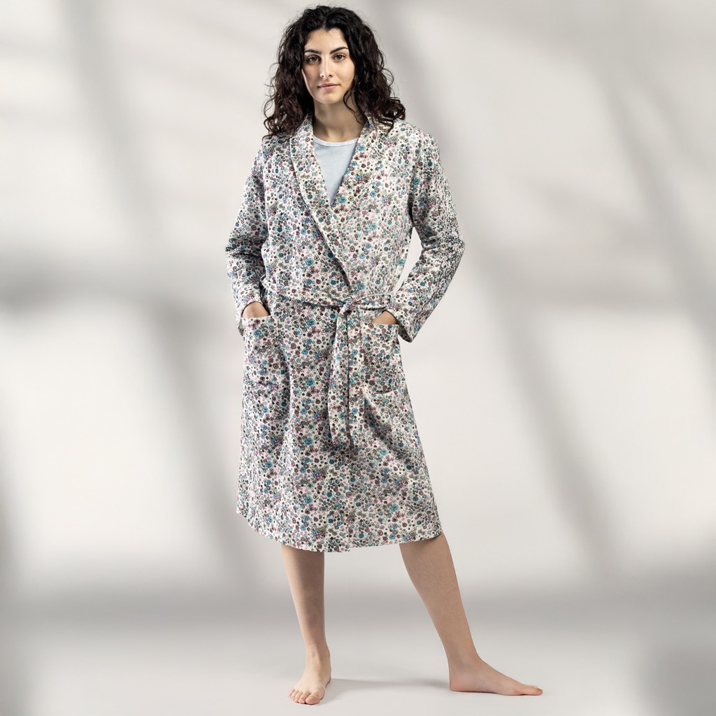 Bata cruzada mujer pique invierno estampado flores