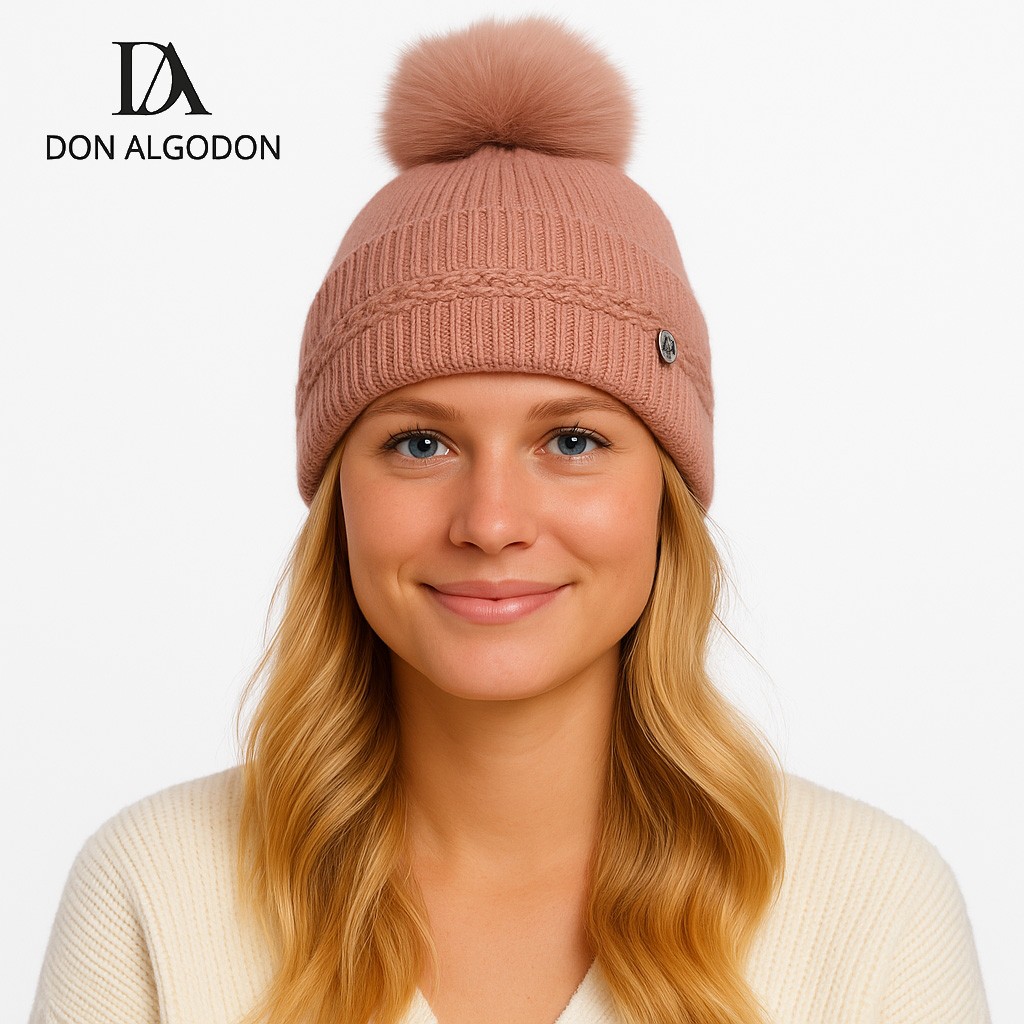 Gorro mujer tricot con greca y pompon