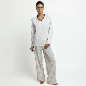 Pijama mujer manga larga cuello pico