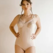 Body mujer control fuerte sin aro y sin relleno