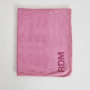 Toalla deporte 180 x110 microfibra rizo rosa