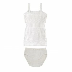 Camiseta tirantes perl&eacute; calado