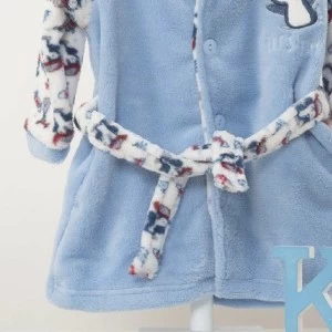 Bata beb&eacute; abotonada estampado ping&uuml;inos