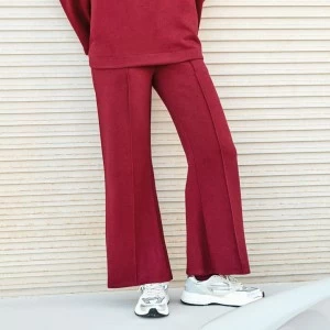 Pantal&oacute;n deportivo mujer pierna ancha