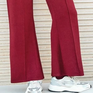 Pantal&oacute;n deportivo mujer pierna ancha