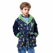 Bata corta ni&ntilde;o abotada y estampada