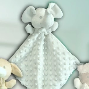 Dou Dou bebe con cabeza de animalitos