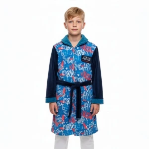 Bata ni&ntilde;o estampada cremallera y cintur&oacute;n