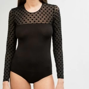 Body interior de tul con topos
