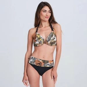 Conjunto ba&ntilde;o mujer efecto control