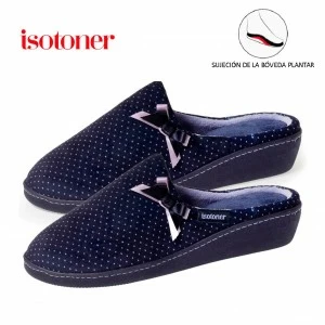 Zapatilla chinela abierta con tacon de terciopelo 