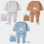 Conjunto beb&eacute; con gorro punto