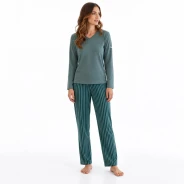 Pijama mujer manga larga cuello pico verde