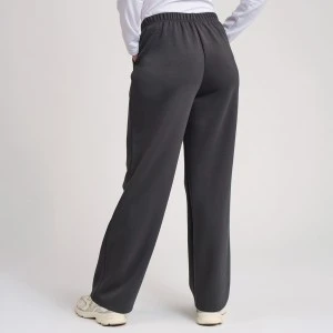 Pantal&oacute;n deportivo mujer corte recto