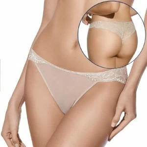 Braga brasile&ntilde;a encaje para modelo Irina y Araceli