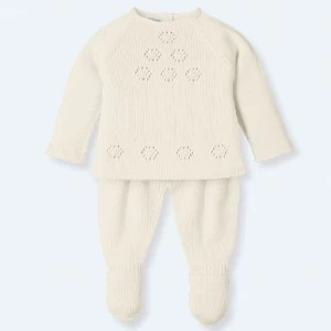Conjunto beb&eacute; punto perl&eacute; dos piezas