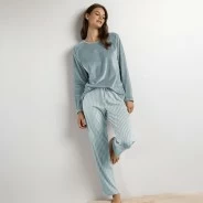 Pijama largo mujer tejido suave y el&aacute;stico