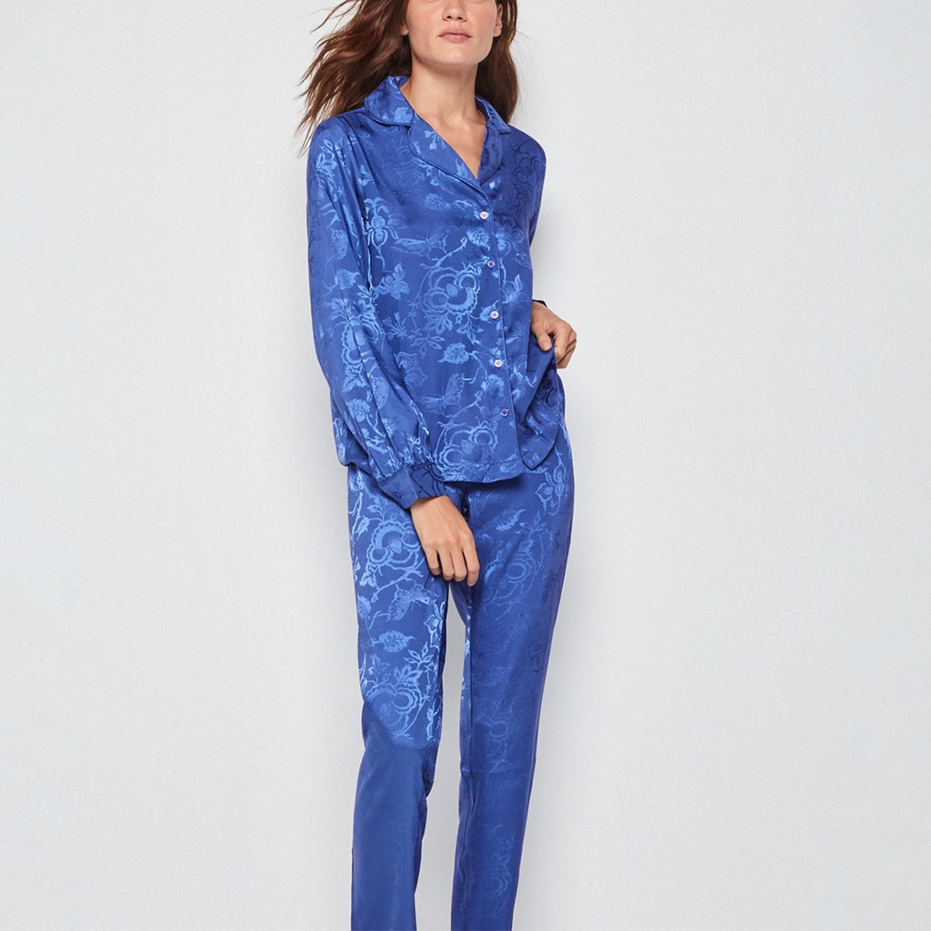 Pijama mujer abierto cuello esmoquin