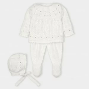 Conjunto beb&eacute; con polaina y gorrito