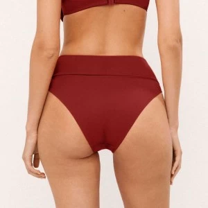 Braga alta ba&ntilde;o mujer cintura cruzada