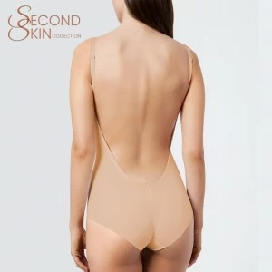 Body escote profundo y espalda baja secon skin