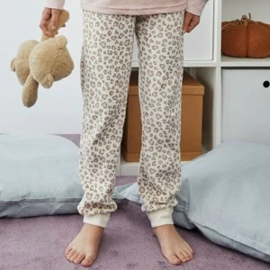 Pijama juvenil ni&ntilde;a tundosado fantas&iacute;a corazones