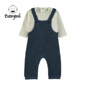 Conjunto beb&eacute; dos piezas peto y camiseta