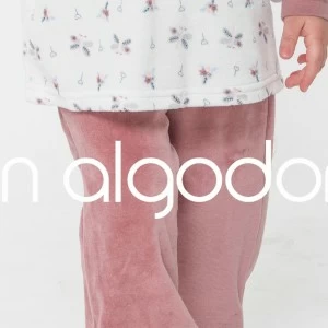 Pijama ni&ntilde;a terciopelo estampado