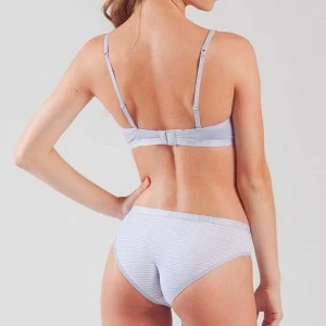 Conjunto infantil de sujetador mas braguita