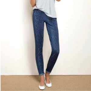 Leggings pitillo estampado reptil
