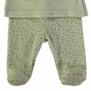 Pijama beb&eacute; dos piezas tundosado con bordado