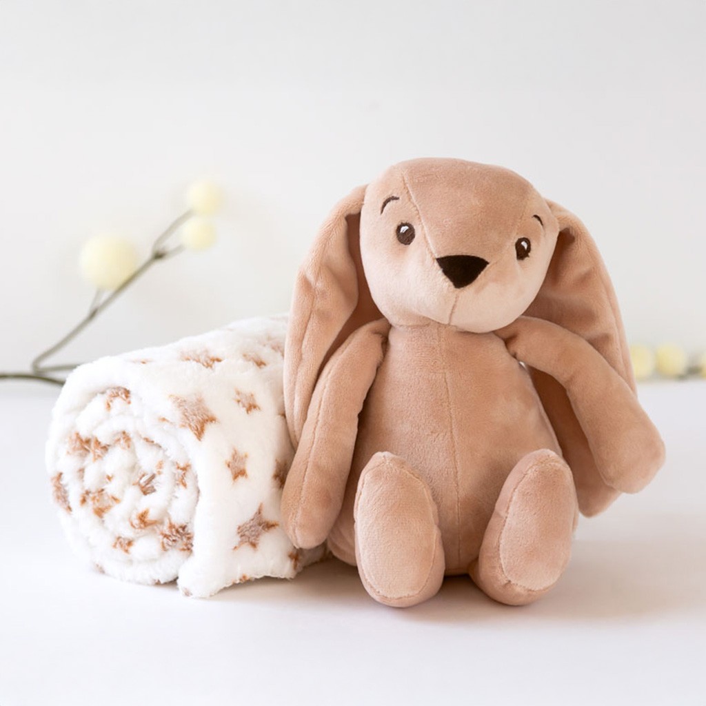 Peluche conejo orejotas marron con manta estrellas